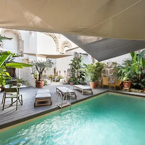 Hotell Porta Di Castro Boutique & Pool