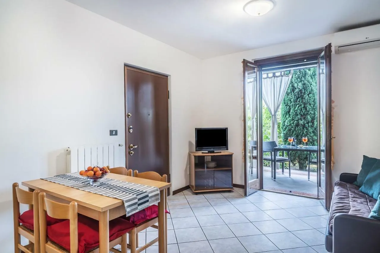 Residence Nuove Terme Sirmione 3*,